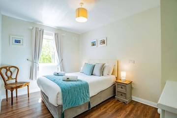 Apartment for 10 People in Eyre Square, Galway, Photo 2