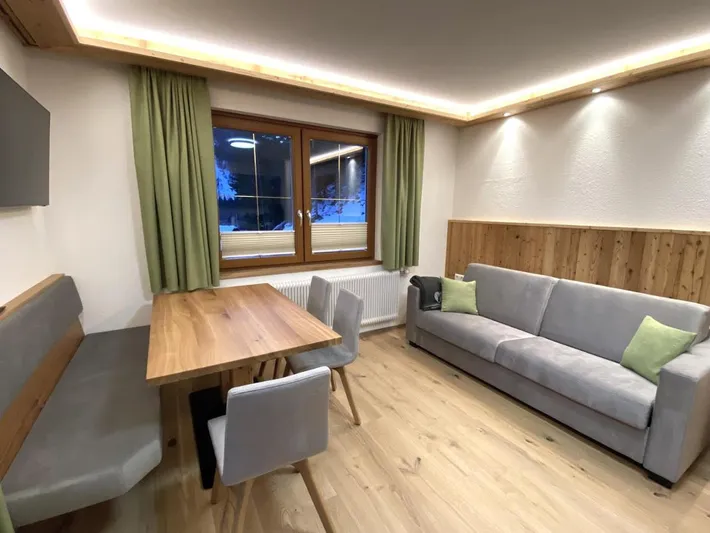 Ferienwohnung für 6 Personen, mit Ausblick und Balkon sowie Garten - 1