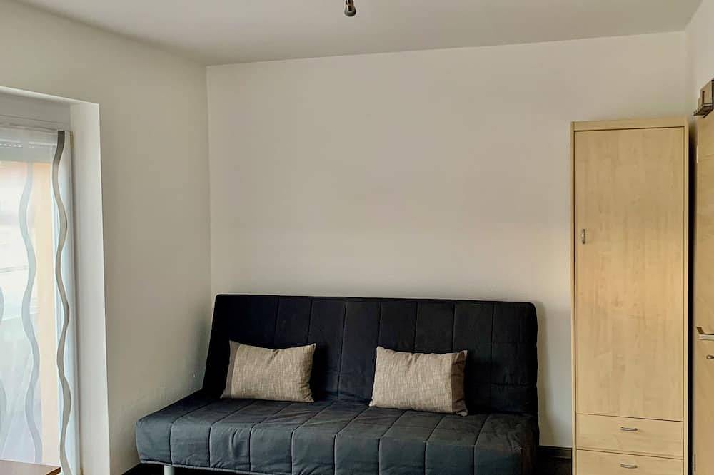 Ganze Wohnung, Fewo in Roth/Eckersmühlen im Fränkischen Seenland/Rothsee (W-Lan, Last Minute) in Roth, Frankenalb