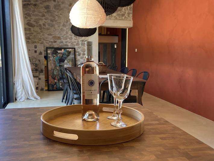 Gîte pour 8 personnes, avec terrasse ainsi que piscine et jardin à La Bâtie-Rolland - 2