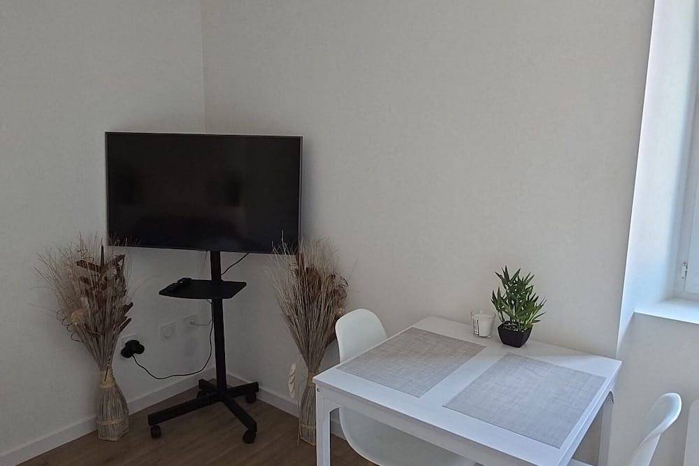 Apartamento entero, Lovely Studio in the heart of the city in Morteau, Doubs (desambiguación)