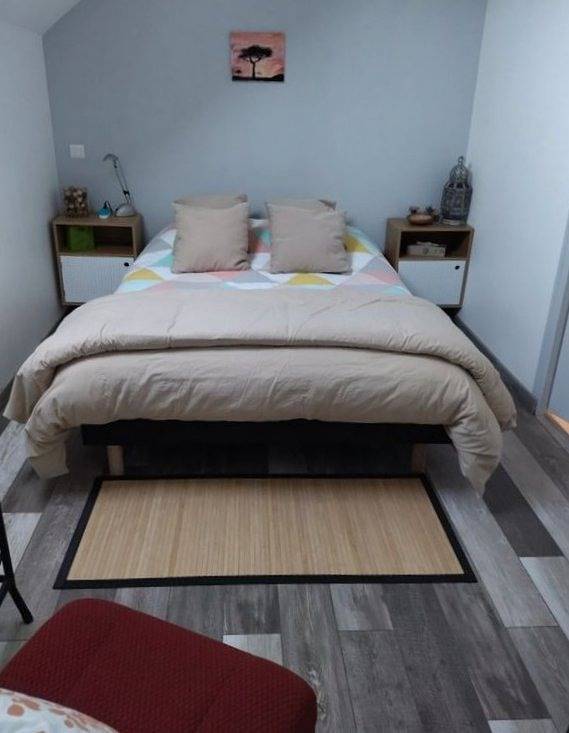 Chambre d’hôte pour 2 personnes, avec jardin dans Devay
