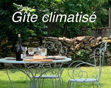 Gîte pour 4 personnes, avec jardin et jacuzzi à Theizé