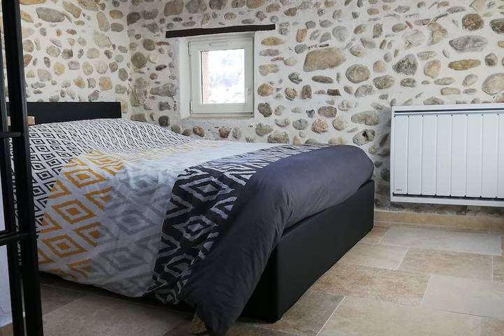 Location de vacances pour 4 personnes, avec terrasse à Roumoules - 2