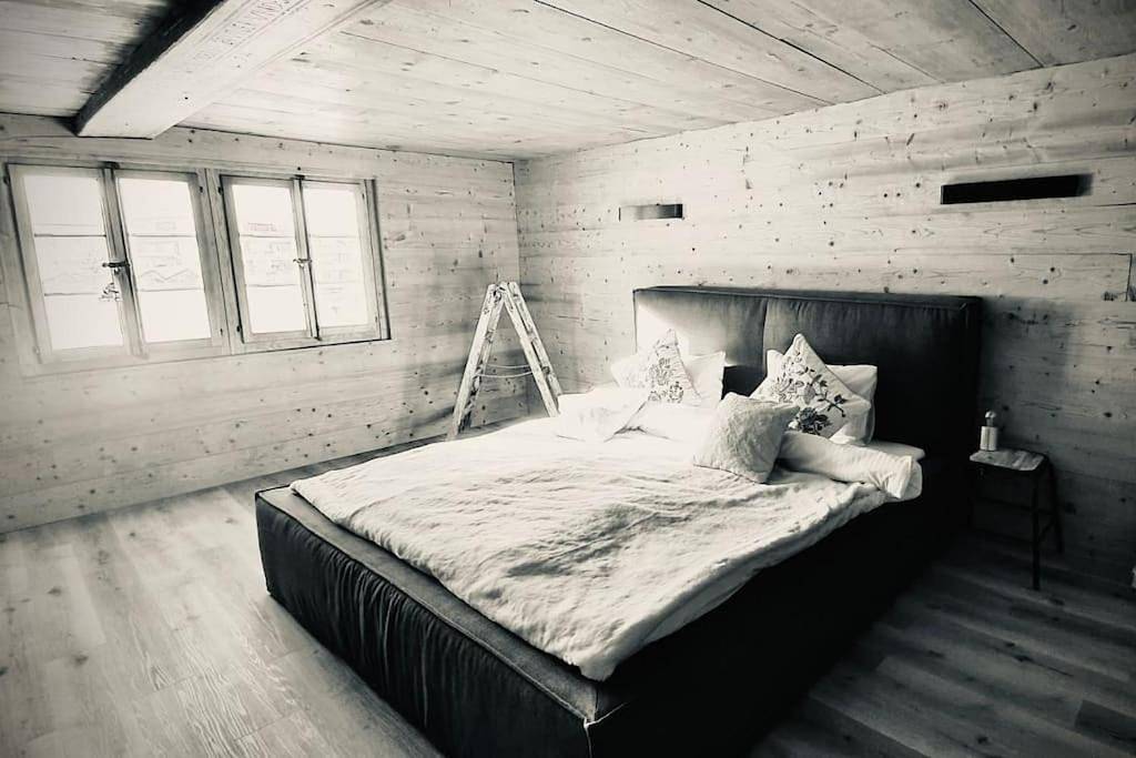 Ganze Wohnung, Chalet Mulet - Luxury & Cosy 3 rooms apartment in 300 years old Chalet in Leukerbad, Leukerbad & Umgebung