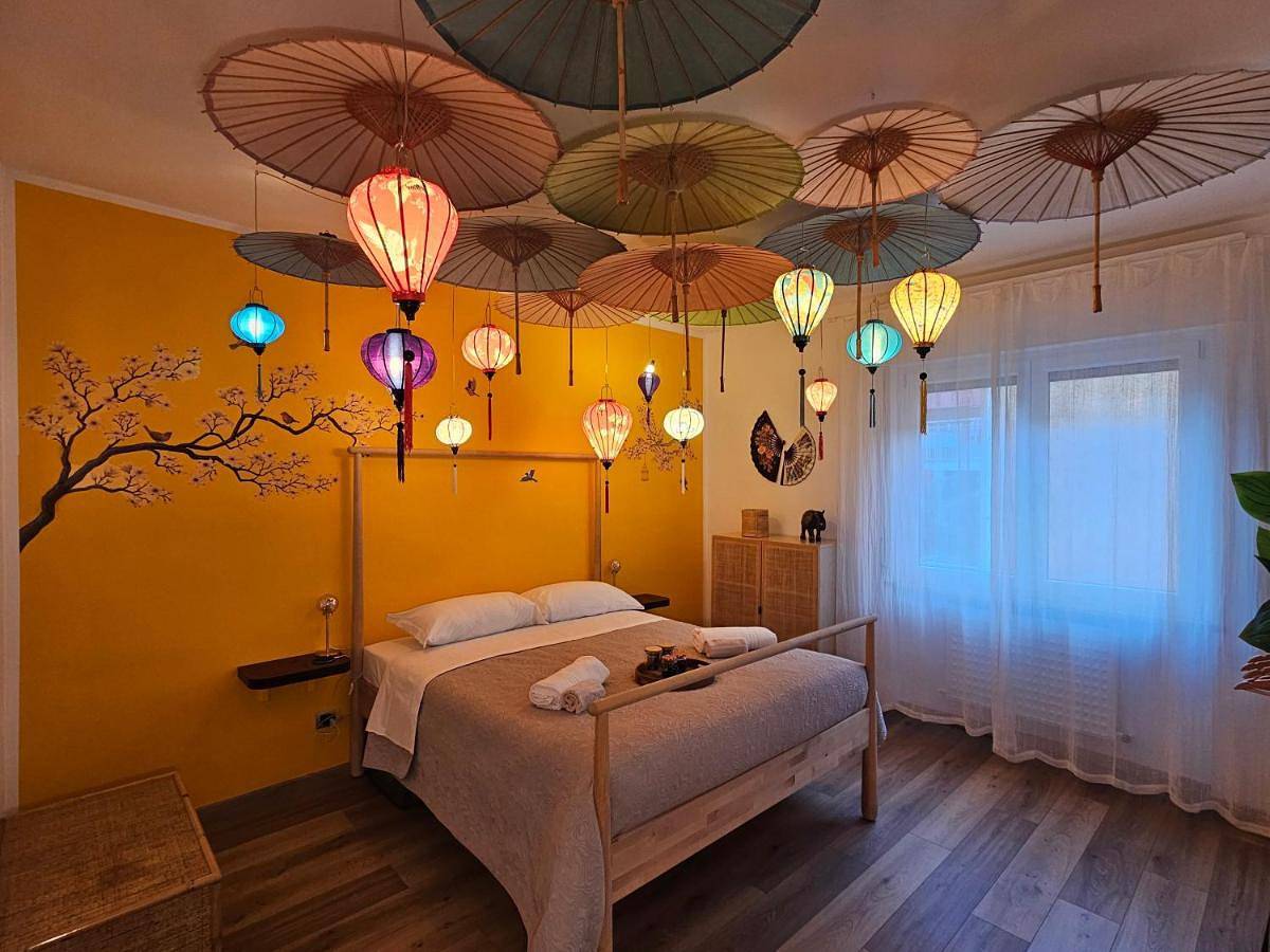Appartement entier, Asiatique design Suite in San Pellegrino Terme, Province de Bergame