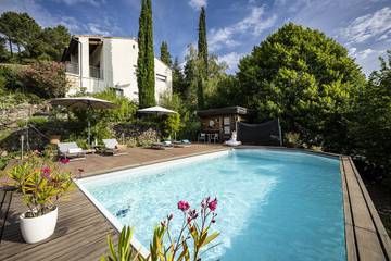 Chambre d’hôte pour 2 personnes, avec jardin et piscine dans Parc naturel régional des Monts d'Ardèche
