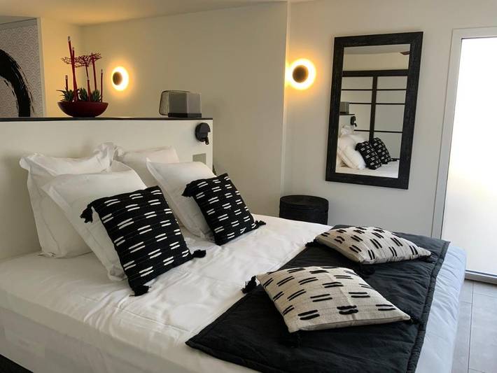 Maison d’hôte pour 2 personnes, avec jacuzzi ainsi que jardin et terrasse
