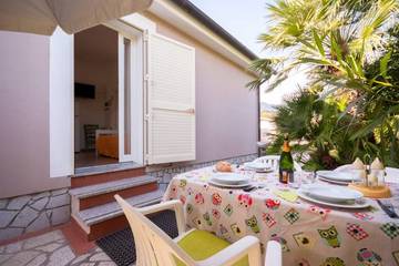Ferienwohnung für 3 Personen, mit Garten in Marina di Campo