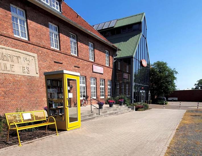 Hotel, mit Terrasse und Garten in Emsbüren