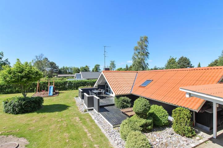 Ferienhaus für 8 Personen, mit Terrasse und Garten in Lolland - 2
