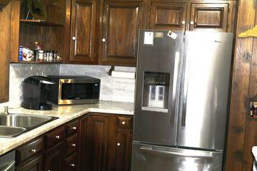 Log Cabin for 4 Guests in Cherokee, Swain County, Picture 3