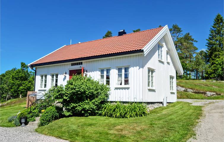 Ferienhaus für 5 Personen, mit Terrasse und Garten sowie Ausblick in Marnardal