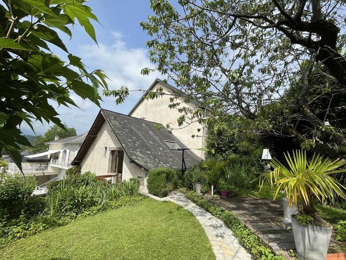 Gîte pour 4 personnes, avec terrasse et jardin - 1