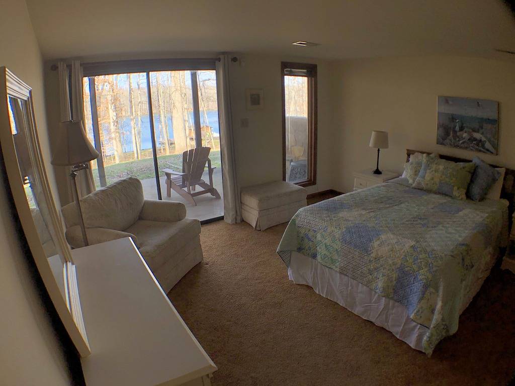 Haus am See mit abgelegener Bucht, Tiefwasserdock, viel Platz in Lake Anna