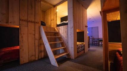 Gîte pour 10 personnes, avec jardin à Orcines