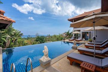 Location de vacances pour 8 personnes, avec piscine ainsi que jardin et balcon dans Koh Lanta