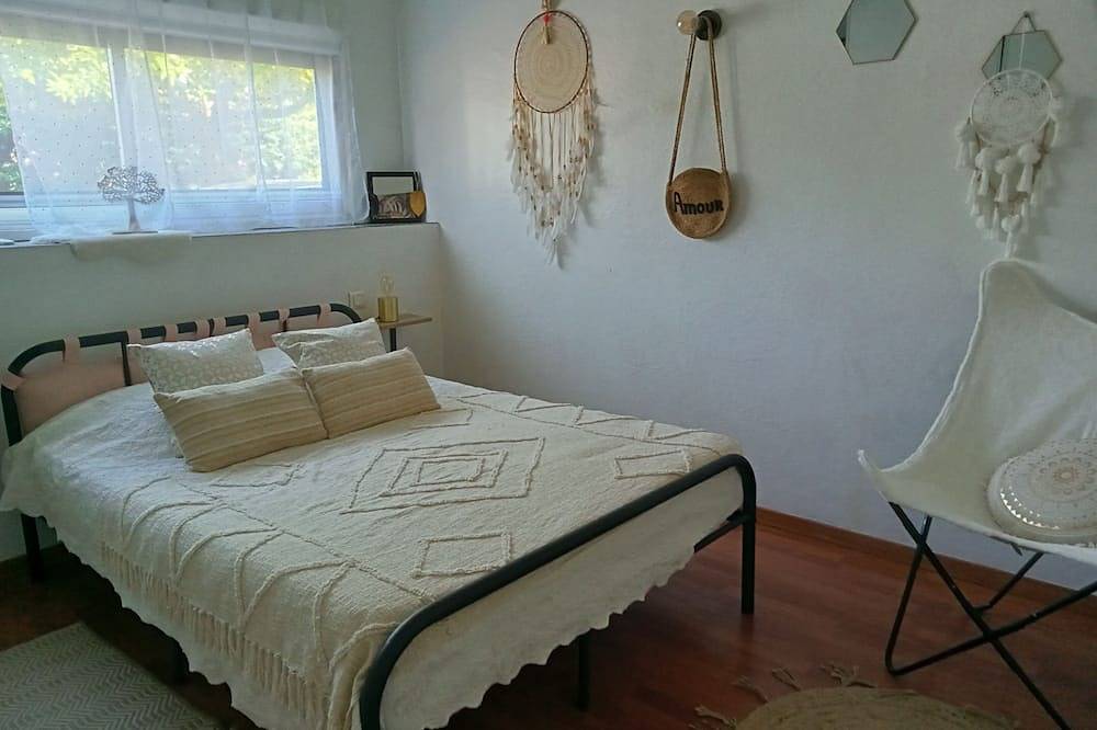 Location cosy aux pieds des Alpilles <br> in Maillane, Région d'Arles