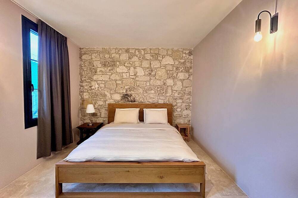 Villa Sunset Cesme for 10-12 persons with fireplace, 10 mins to Alacati, Cesme in Türkische Ägäis