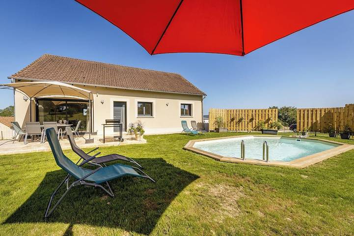 Location de vacances pour 6 personnes, avec terrasse et jardin à La Bachellerie