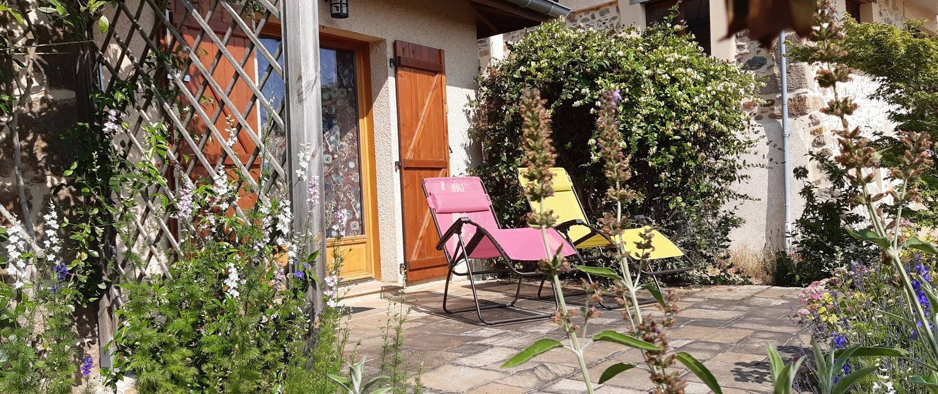 Gîte 2 à 4 personnes - La fond du mont Popey in Saint-Romain-de-Popey, Beaujolais