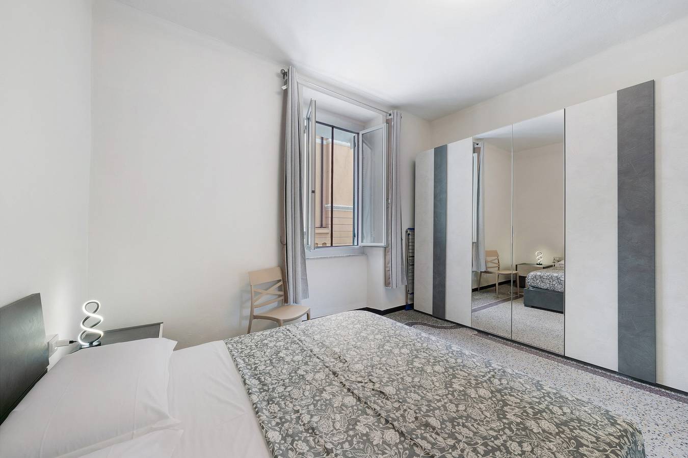 Ganze Wohnung, Appartamento Casa Carlo – 95 m², 2 Schlafzimmer, strandnah, Parkplatz in Riva Trigoso, Sestri Levante