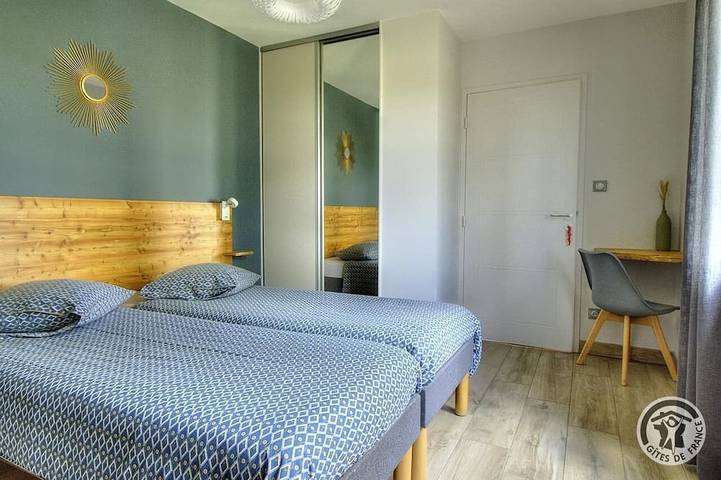 Gîte pour 15 personnes à Salles-Arbuissonnas-en-Beaujolais - 4