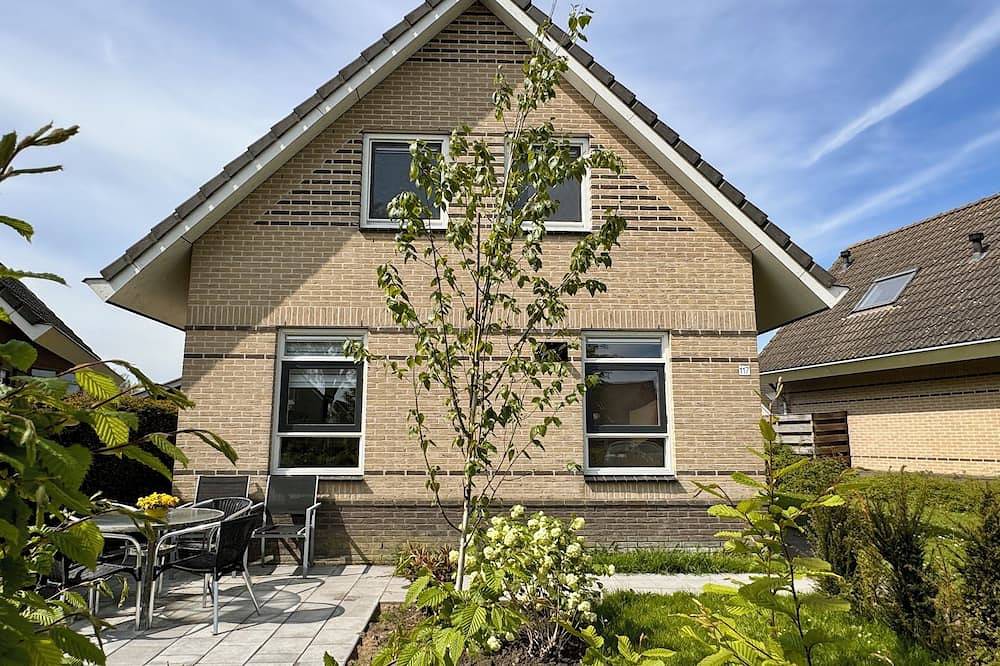 Luxus Ferienhaus mit Ruderboot und Elektromotor, kostenlos für unsere Gäste. in Medemblik, Ijsselmeer