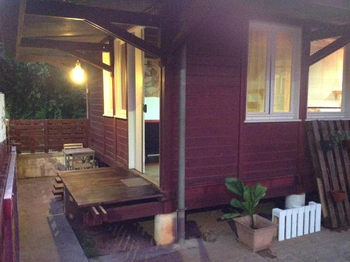 Gîte pour 3 personnes, avec terrasse dans Plage de Montabo