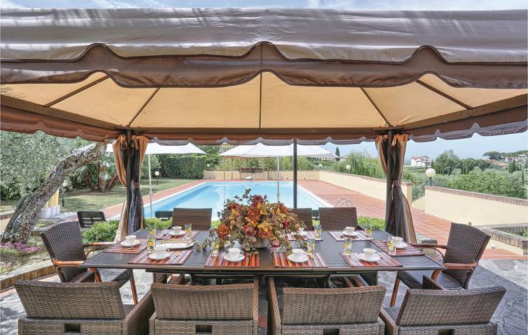 Appartamento in Toscana con piscina e parcheggio. in Palaia, Pisa e dintorni