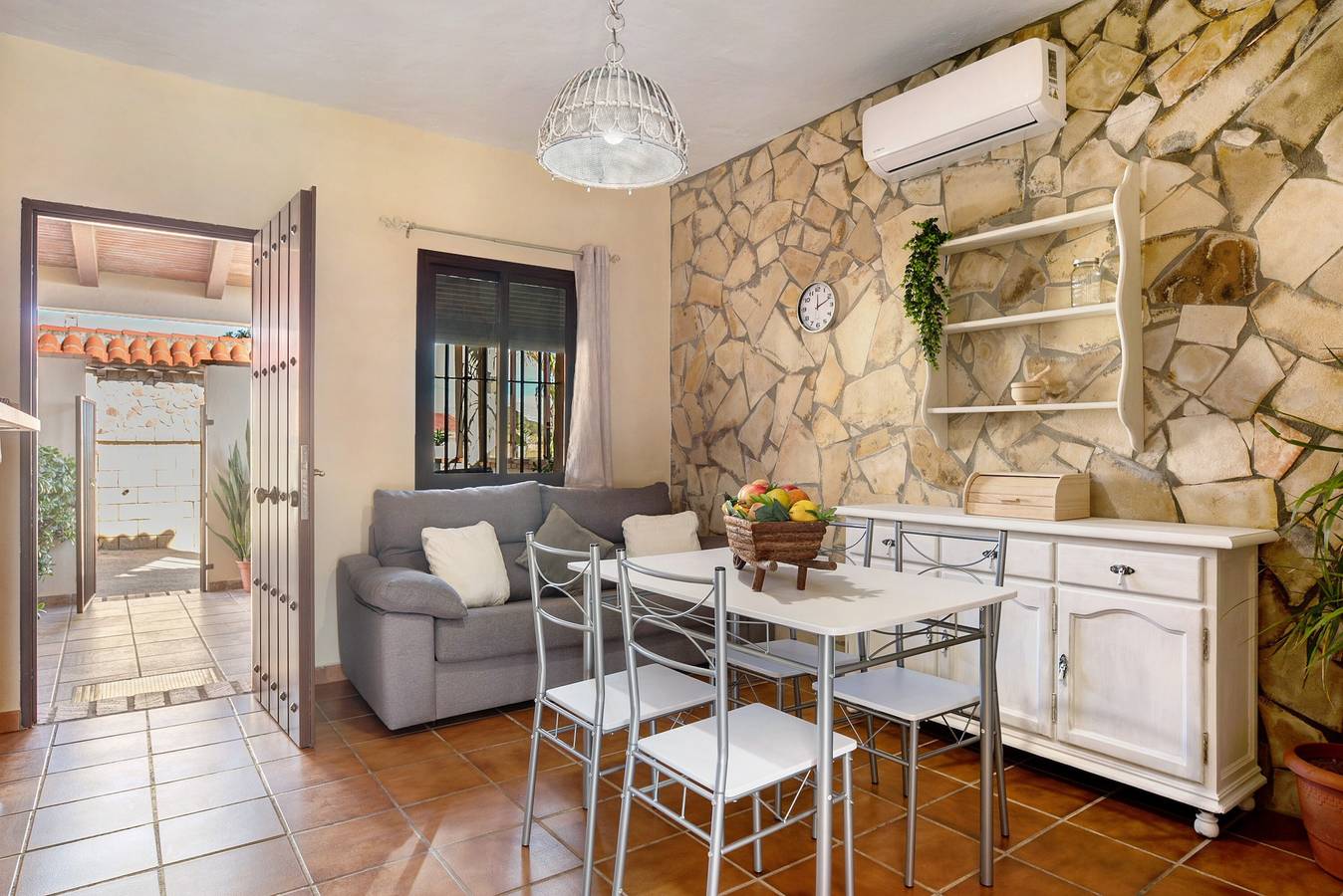 Apartamento 'Casa Dorca 1' con piscina privada, terraza privada y aire acondicionado in Conil de la Frontera, Costa de la Luz