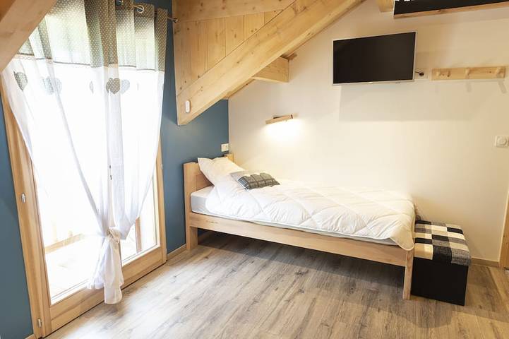 Gîte pour 15 personnes, avec jacuzzi et jardin à Arvieux - 4