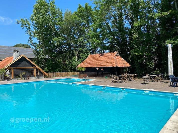 Vakantiehuis voor 56 personen, met balkon/terras en terras in Hardenberg