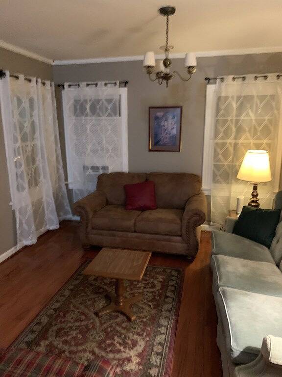 Cozy cottage in the park -yet close to the action in Hot Springs, Ouachita National Forest