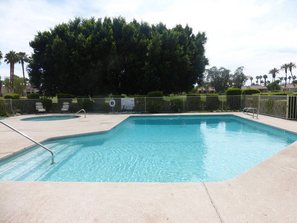 Ganze Wohnung, Wunderschöne 1640 sf umgebaute Tennis Villa, 2 Meister + 3. Br am 17. Grün in Rancho Mirage, Coachella Valley