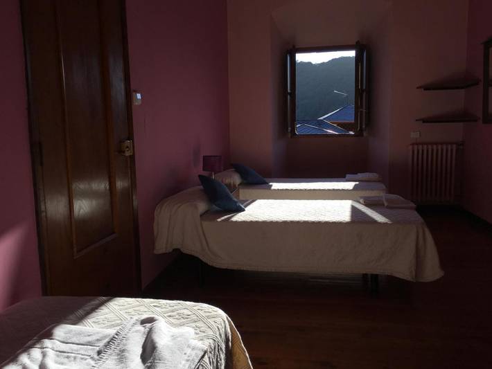 Gîte, avec Terrasse ainsi que Jardin et Vue à Villafranca del Bierzo - 4