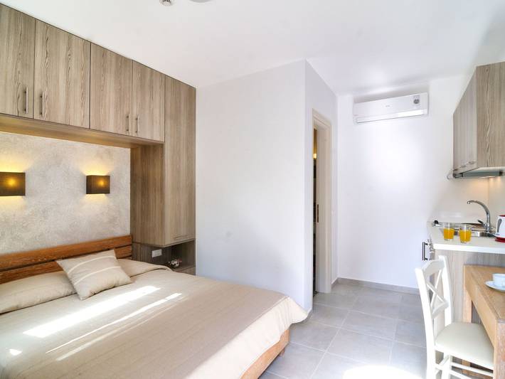 Gîte pour 2 personnes, avec balcon dans Myrtos - 2