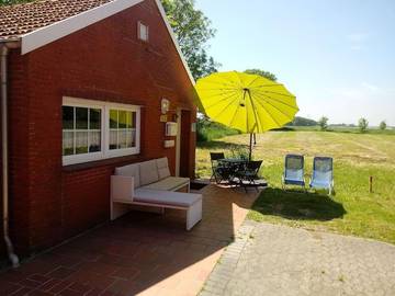 Ferienhaus für 2 Personen, mit Ausblick und Terrasse in Nesse