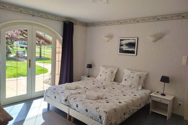 Location de vacances pour 14 personnes, avec jardin à Saint-Étienne-lès-Remiremont - 2