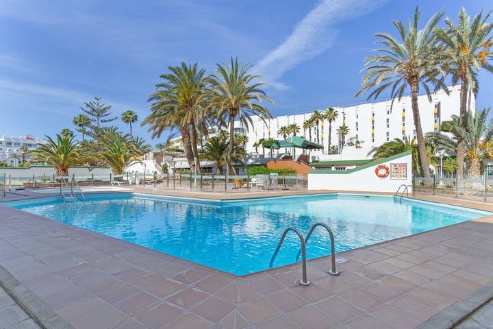 Ferienwohnung für 2 Personen, mit Garten und Kinderpool in Playa del Inglés