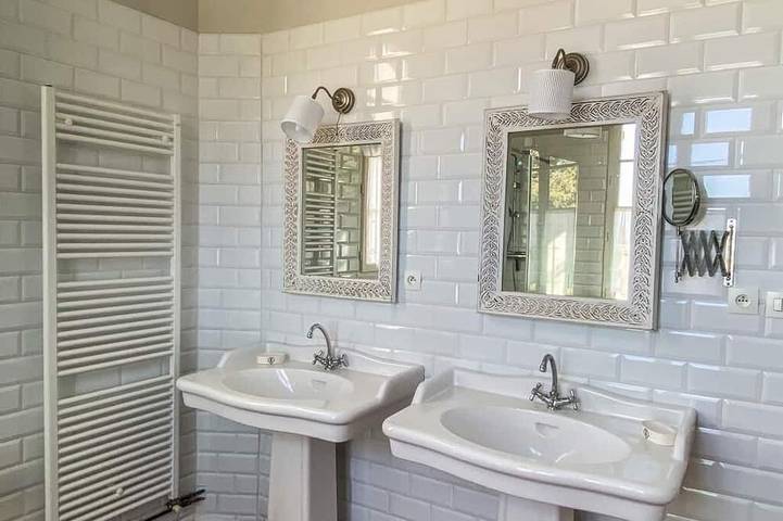 Location de vacances pour 10 personnes, avec jardin à Sernhac - 2