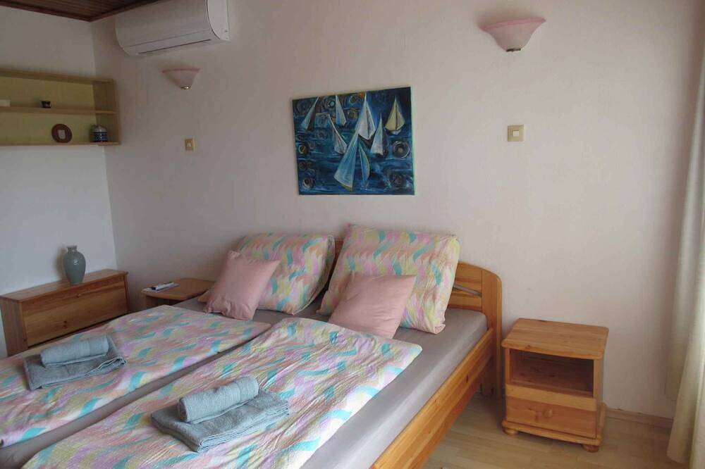 Holiday home only 200 m from Lake Balaton in Balatonfüred, Balatonfüredi járás
