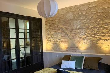 Gîte pour 8 personnes, avec terrasse et jardin à Noizay