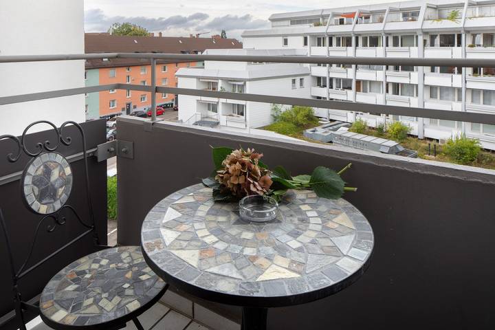 Ganzes Studio, Ferienwohnung 'Freiburg Zähringen' mit Balkon und Wi-Fi in Brühl (Freiburg), Freiburg