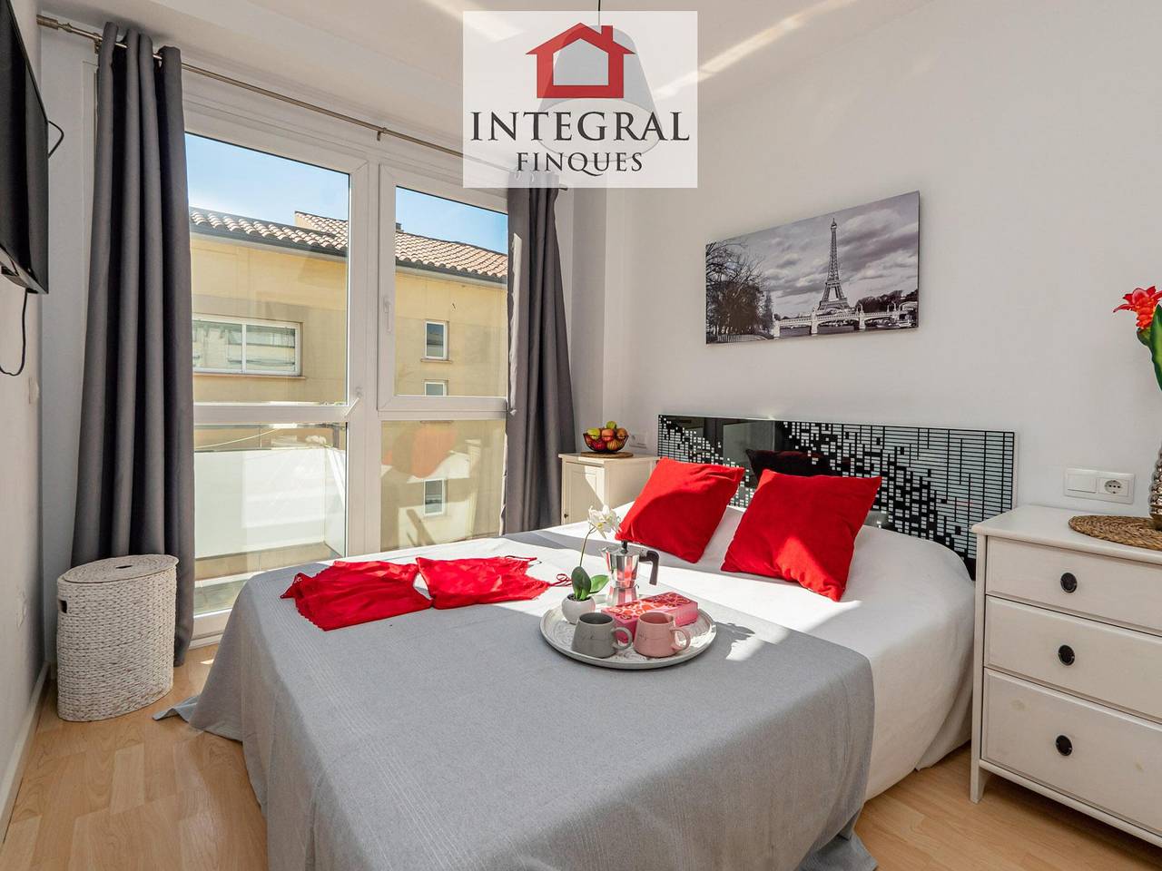 Apartamento entero, Dúplex cómodo con terraza, a 200m de la playa, parking y wifi en Palamós in Palamós, Costa Brava