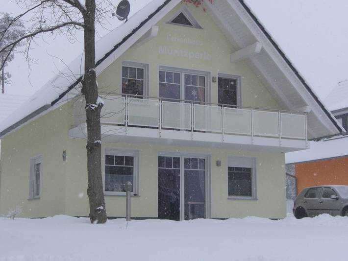 Ferienwohnung für 4 Personen, mit Balkon und Terrasse sowie Garten in Röbel