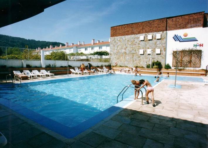 Hotel para 3 pessoas, com piscina e terraço em Cabanas