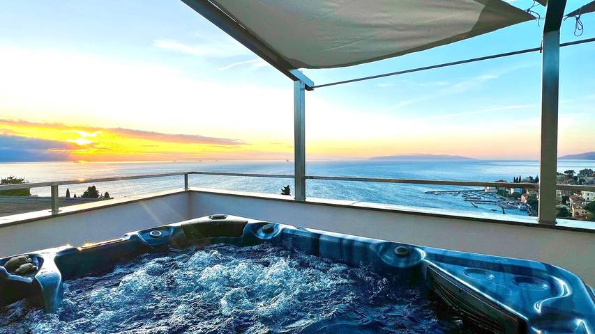 Villa pour 6 personnes, avec terrasse ainsi que jardin et jacuzzi dans Grad Opatija - 3