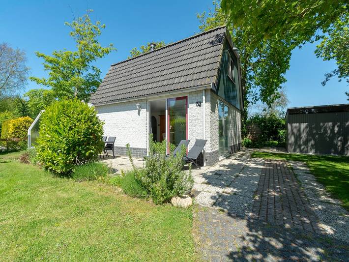 Ferienhaus für 4 Personen, mit Garten und Pool sowie Terrasse in Sint Maartensvlotbrug