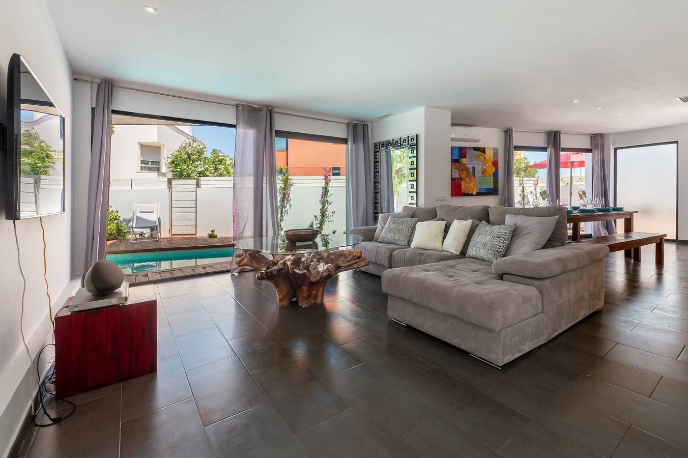 Villa „Can Olivera“ nahe am Meer mit privatem Pool & Wlan in Talamanca, Ibiza Stadt